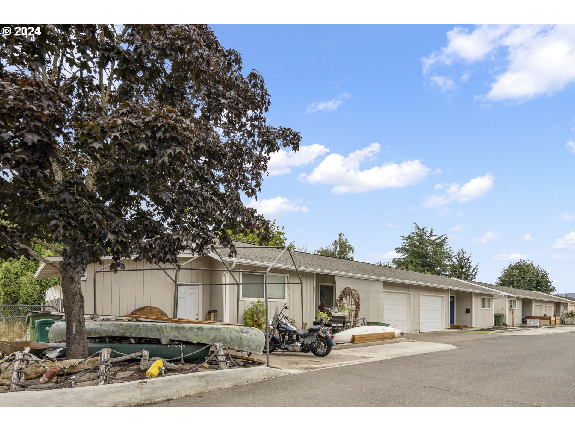 504 E 9TH 14 ST