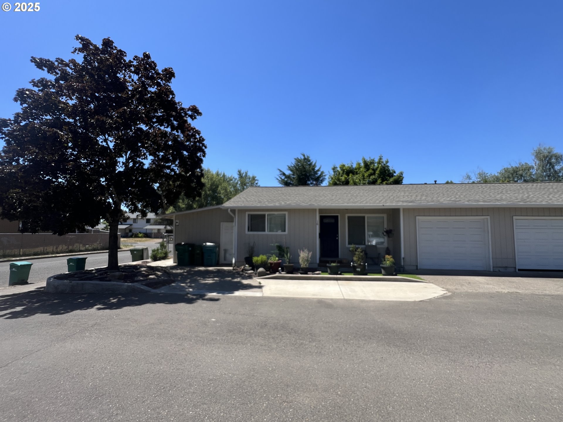 Photo 1 of 18 — 504 E 9TH 14 ST, Newberg, OR 97132