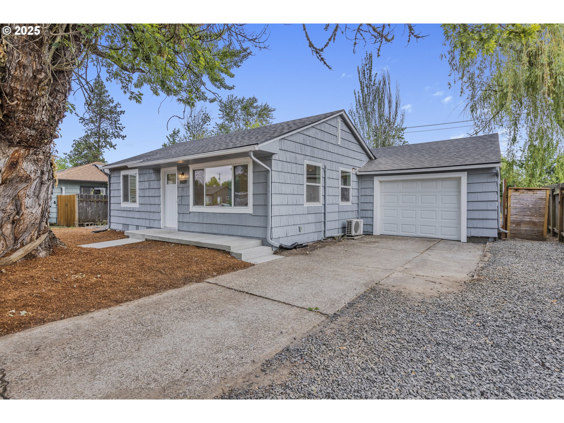 1489 MCKINLEY CT