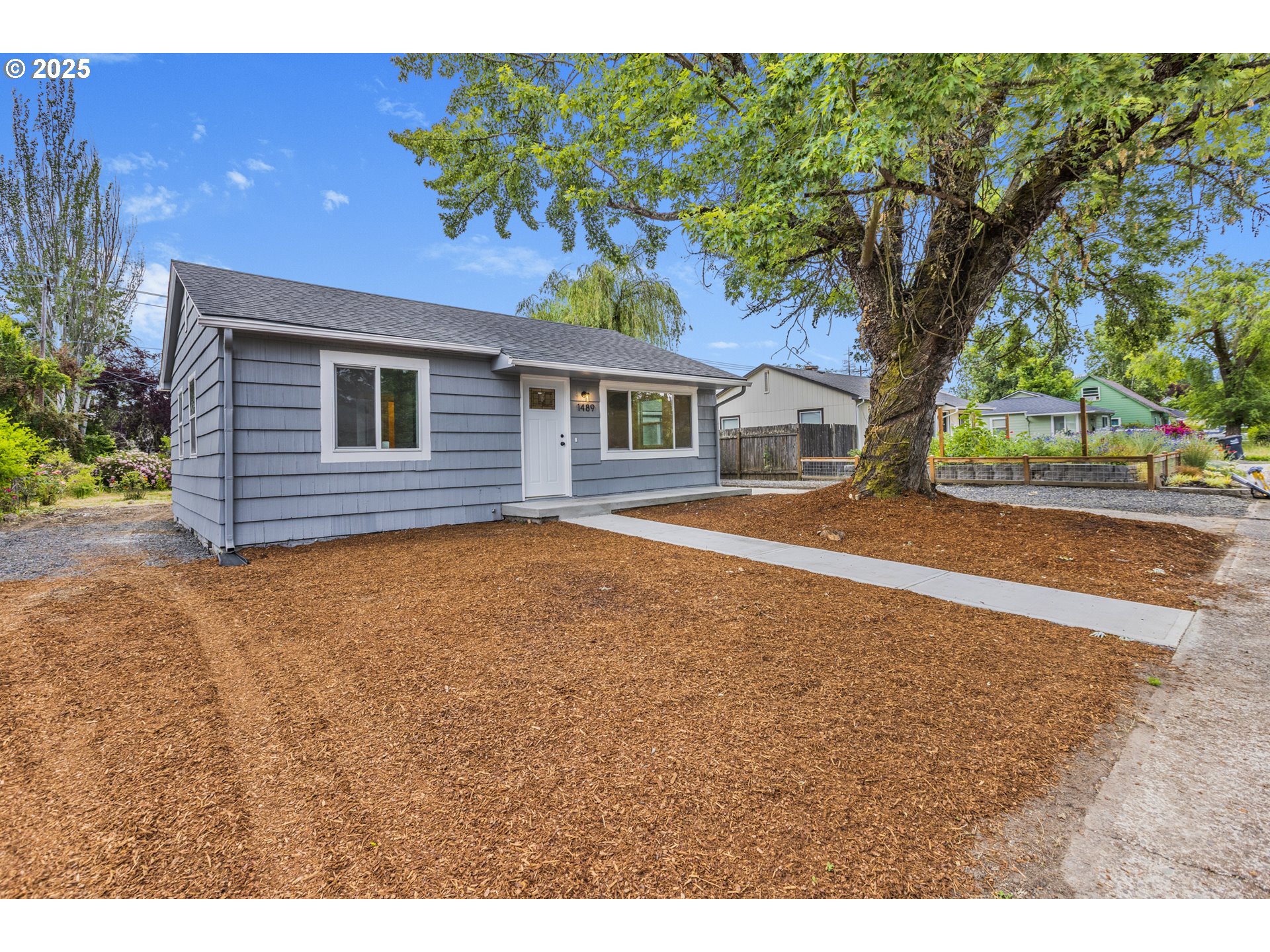 1489 MCKINLEY CT