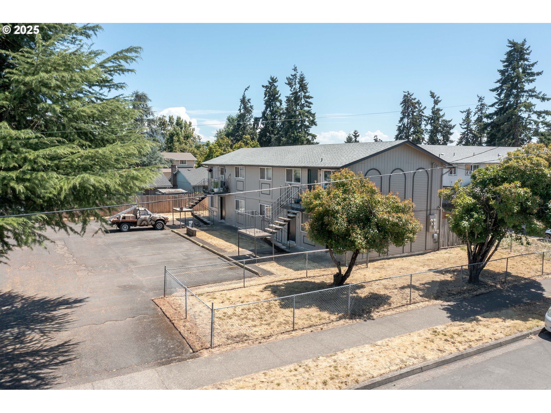 231 S 40TH ST