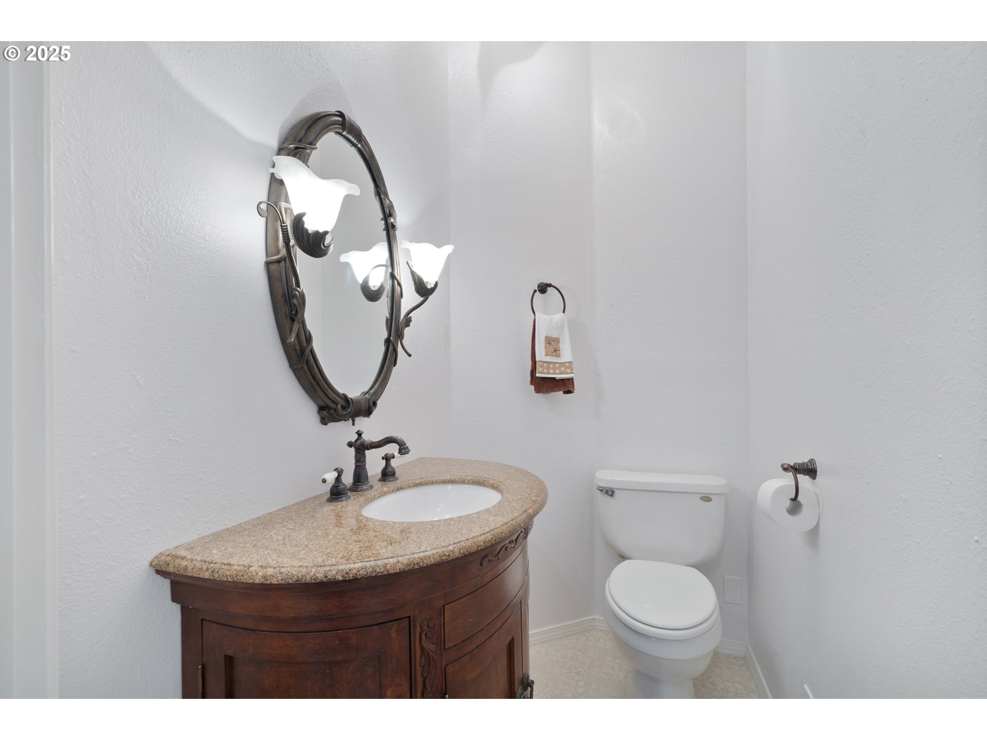 Nehalem, Oregon 97131, United States, 6 Bedrooms Bedrooms, ,6 BathroomsBathrooms,Residential,Active,185079