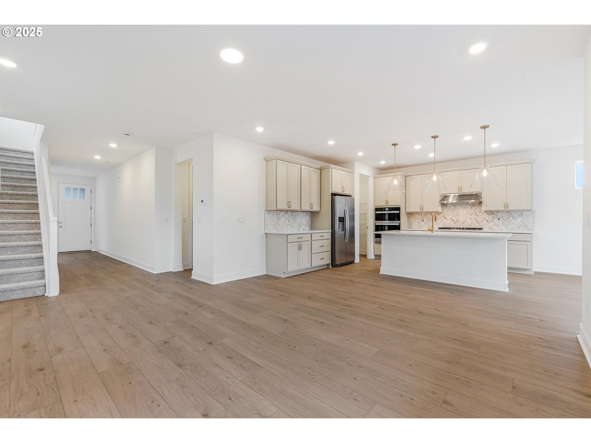 15985 SW BLUEWATER TER