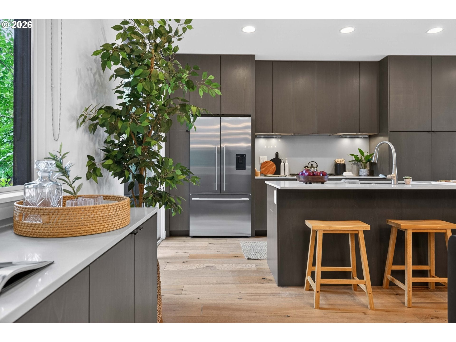 2618 N ROSA PARKS WAY