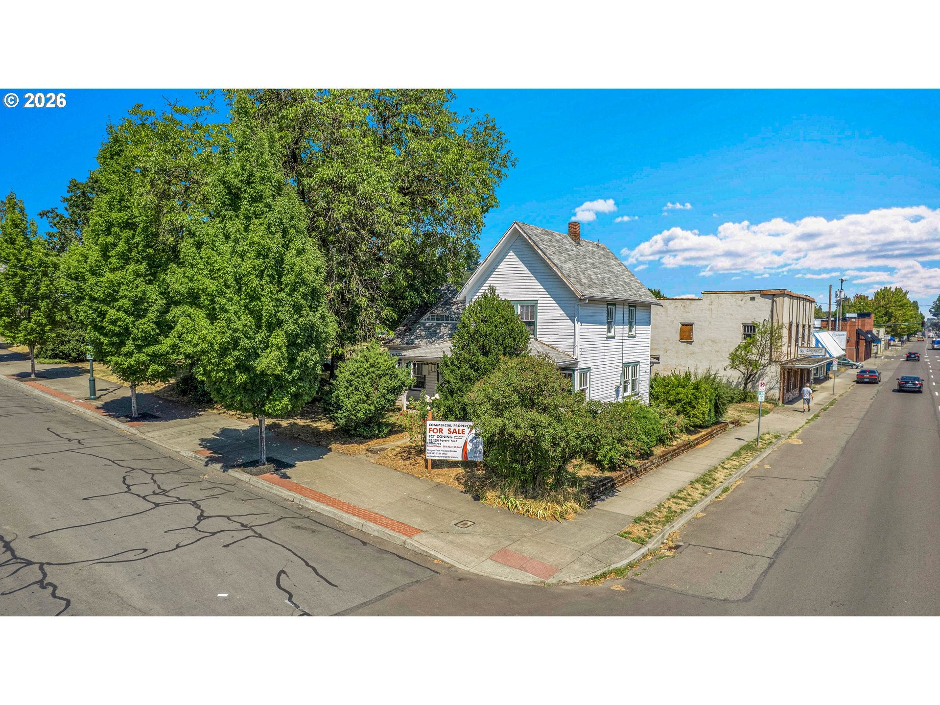 1911 19TH AVE