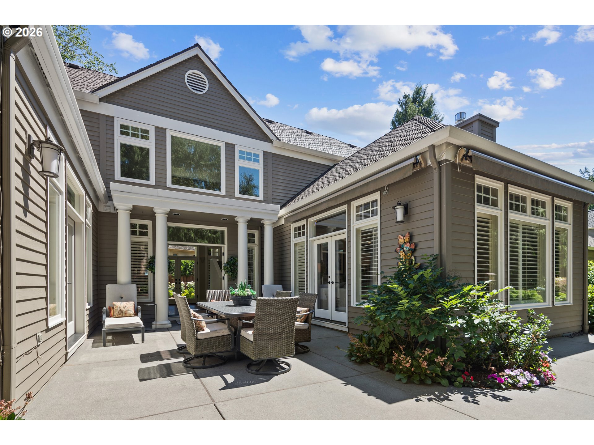 3325 CEDAR CT