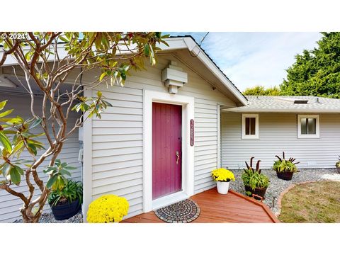 A home in Gold Beach