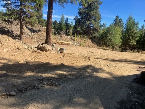 605 SUMPTER VALLEY HWY Sumpter OR 97877