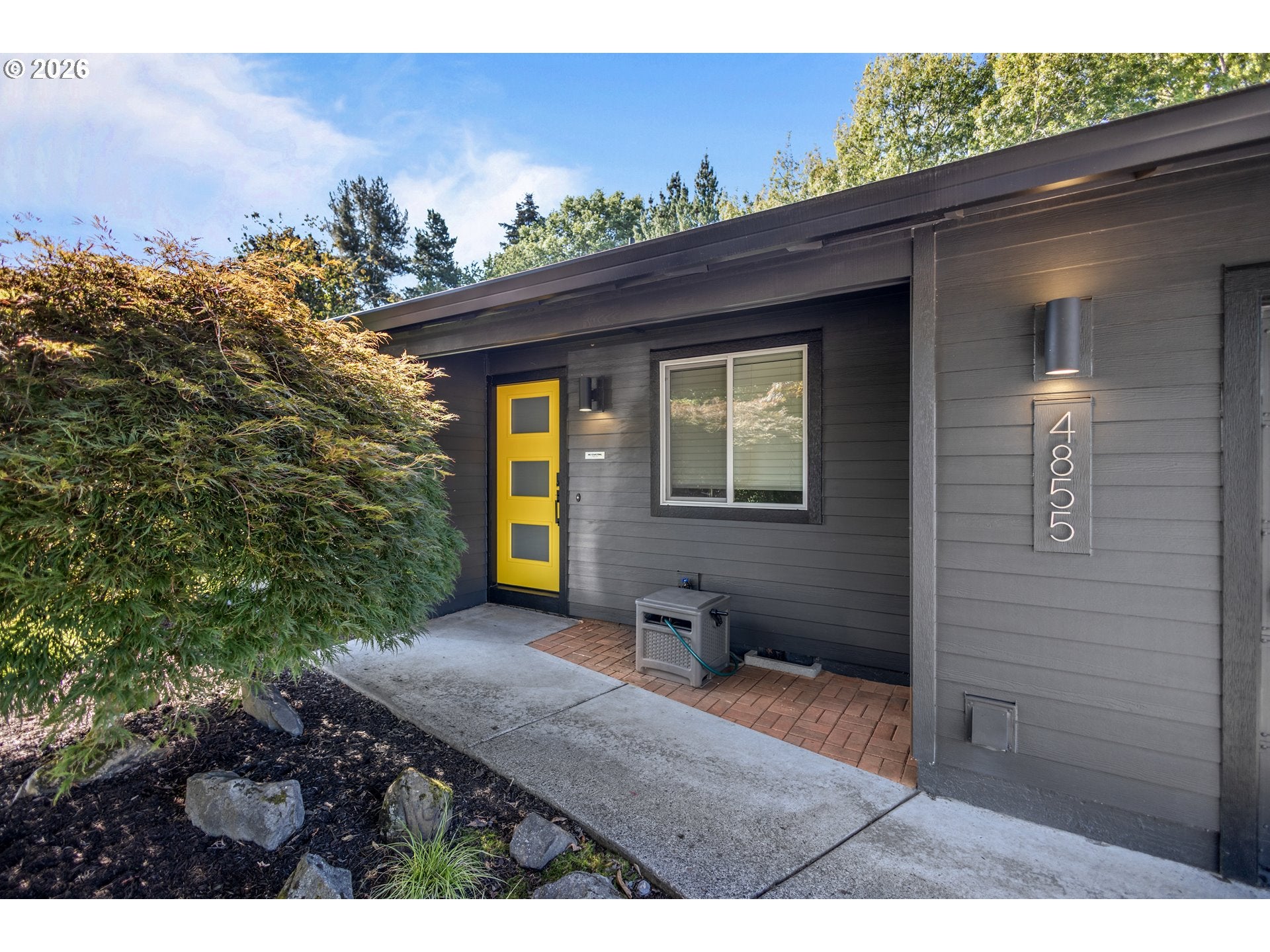 4855 NW SALISHAN DR