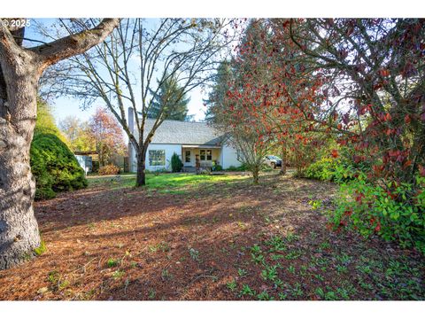 895 GLORY DR Eugene OR 97404