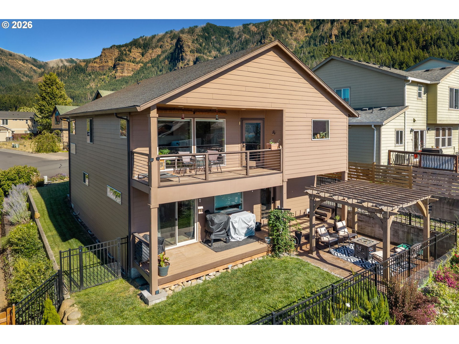 91 SE WARM SPRINGS DR