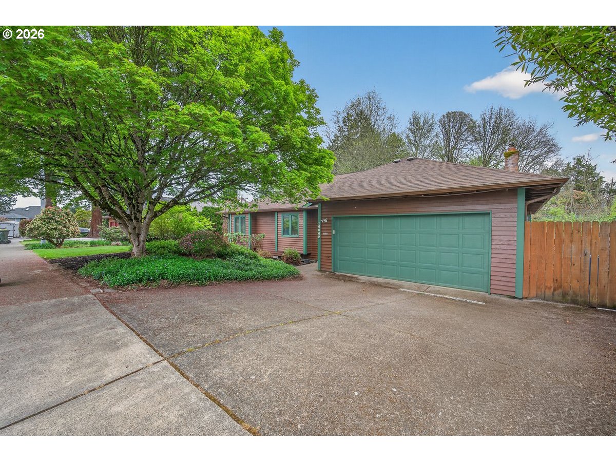 16062 SW BRIDLE HILLS DR