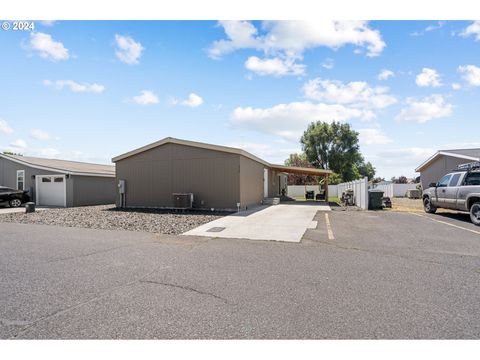 A home in Hermiston