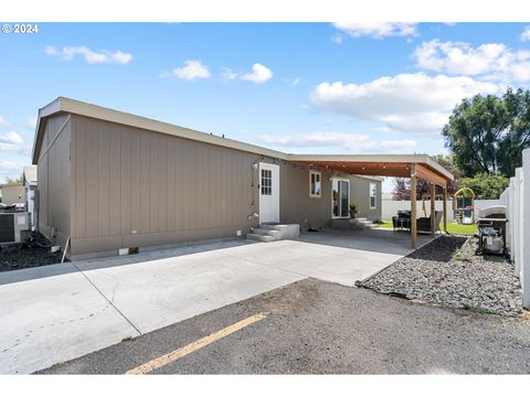 A home in Hermiston