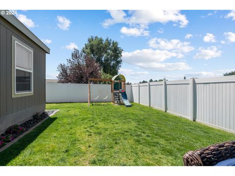 A home in Hermiston