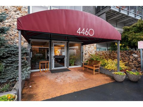 4460 SW SCHOLLS FERRY RD 8 Portland OR 97225