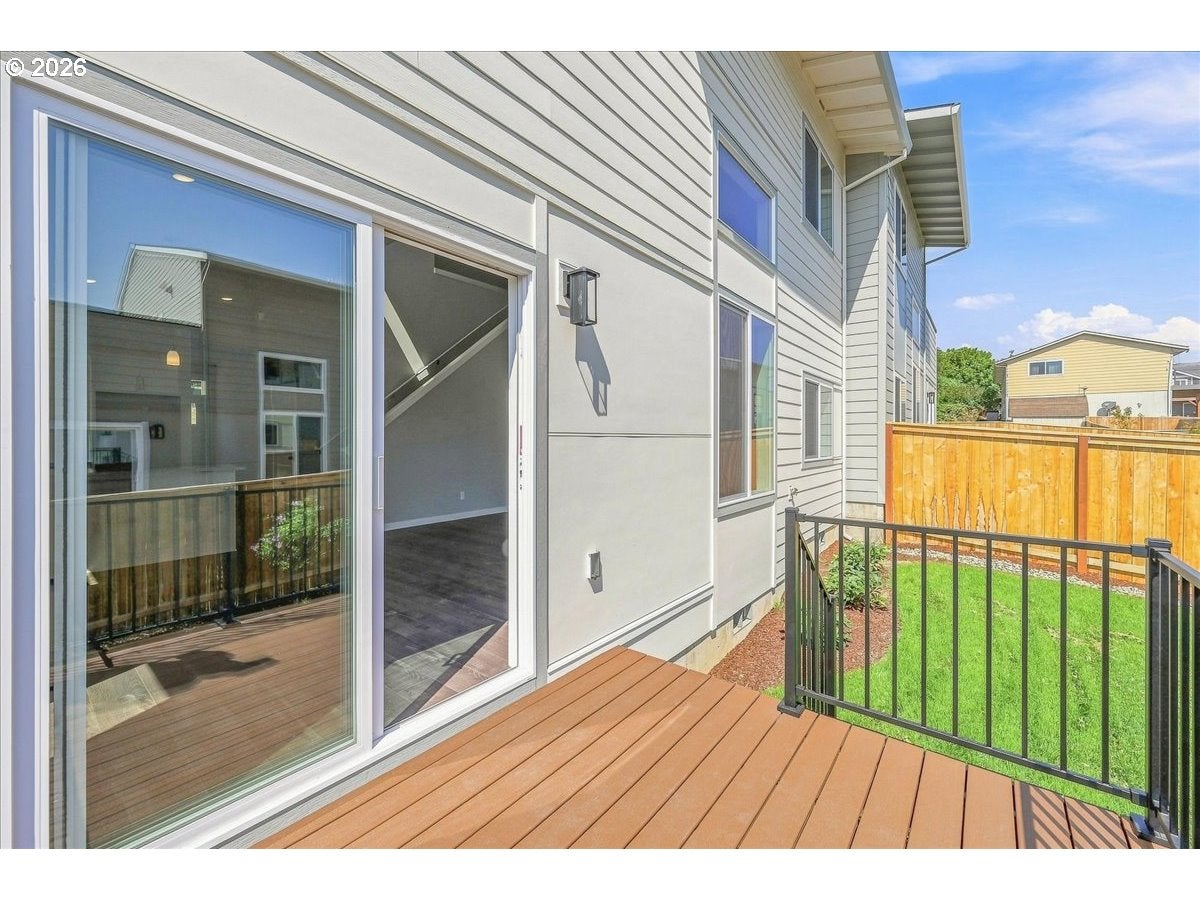 200 Black Hawk CT
