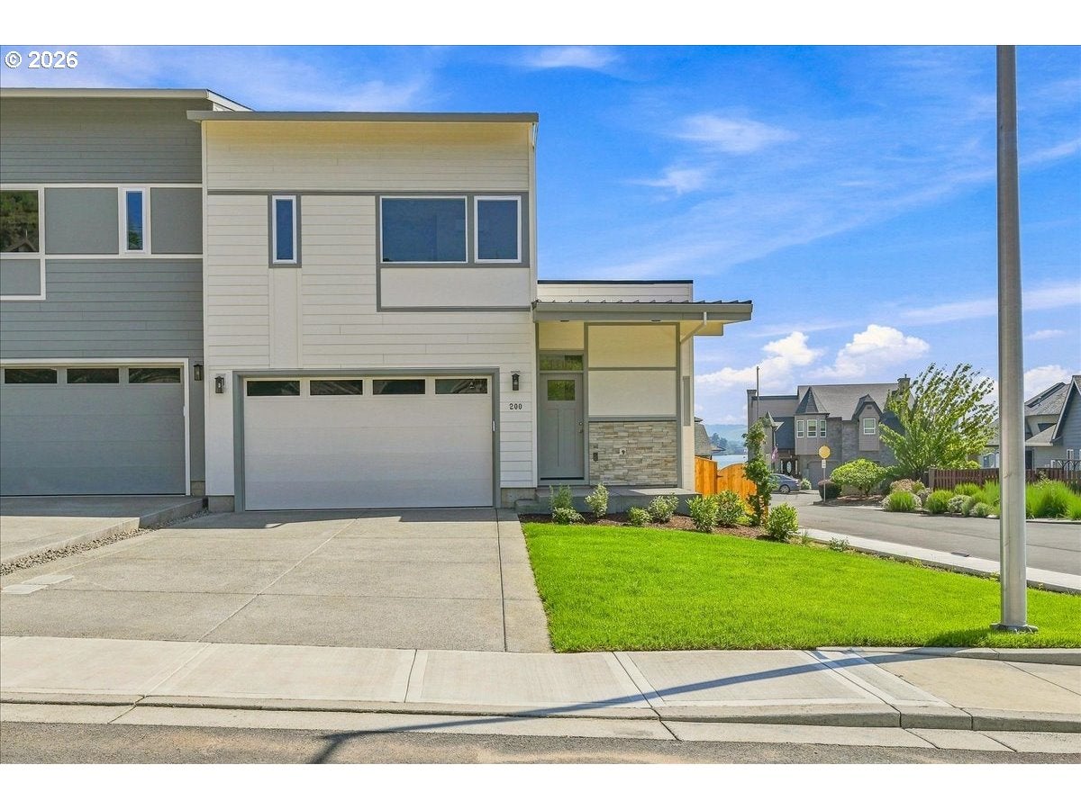 200 Black Hawk CT