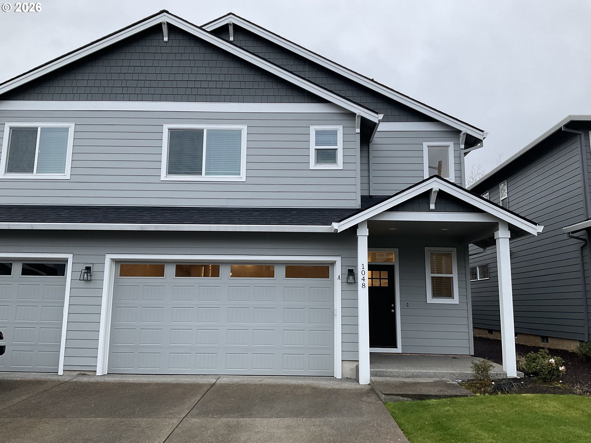 1048 NE REGAN HILL LOOP