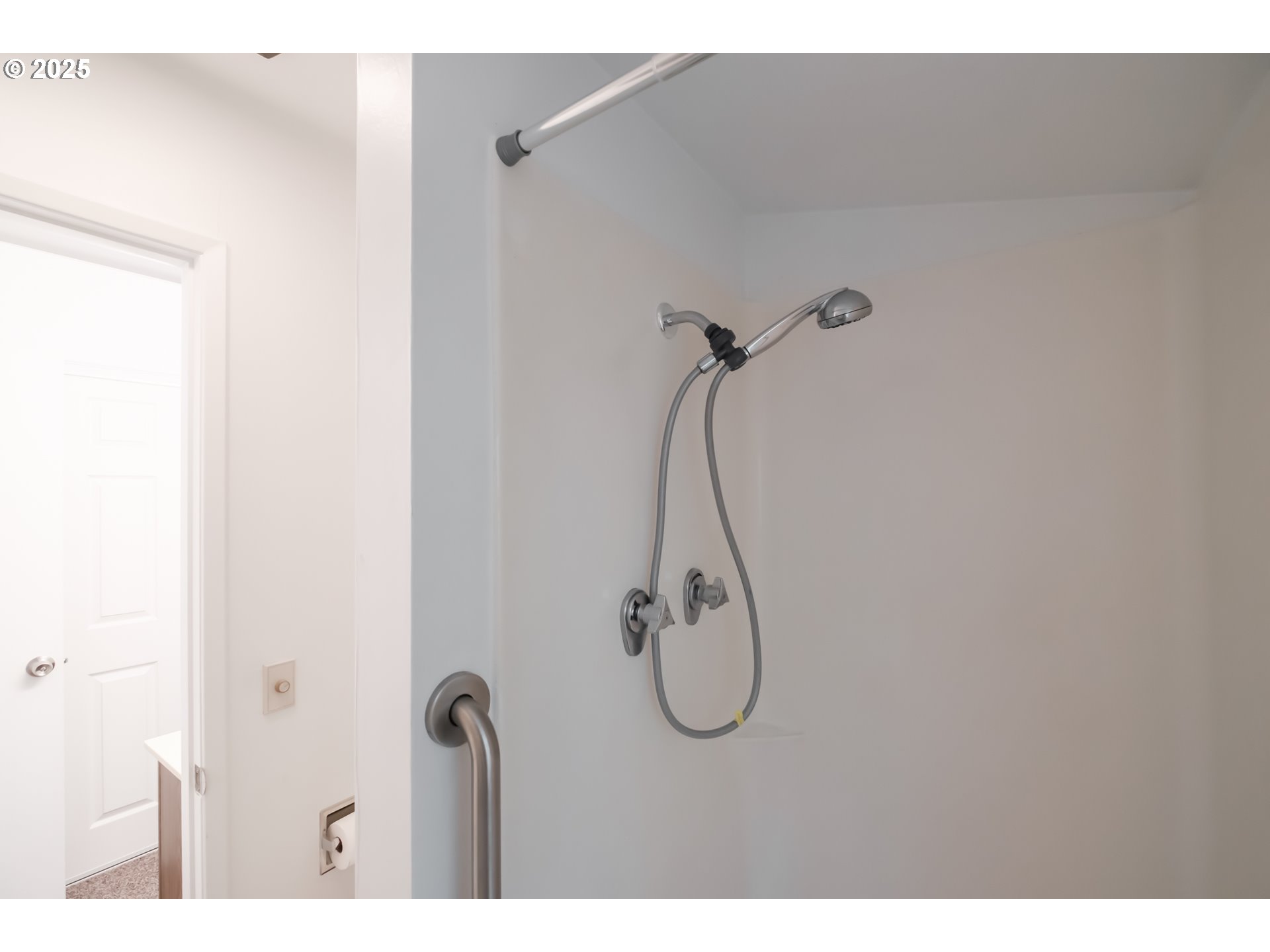 Florence, Oregon 97439, United States, 2 Bedrooms Bedrooms, ,2 BathroomsBathrooms,Residential,Active,95484