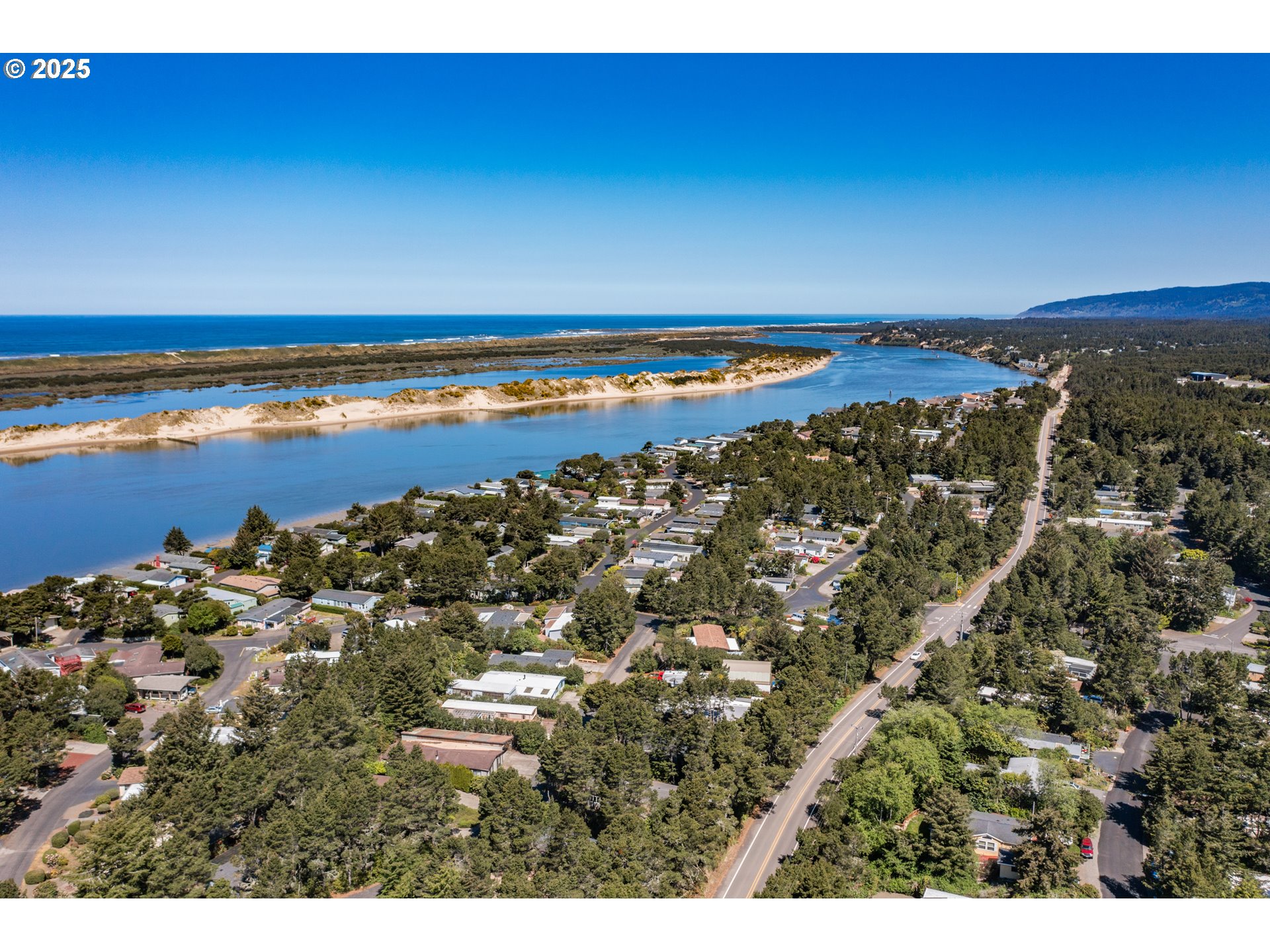 Florence, Oregon 97439, United States, 2 Bedrooms Bedrooms, ,2 BathroomsBathrooms,Residential,Active,95484