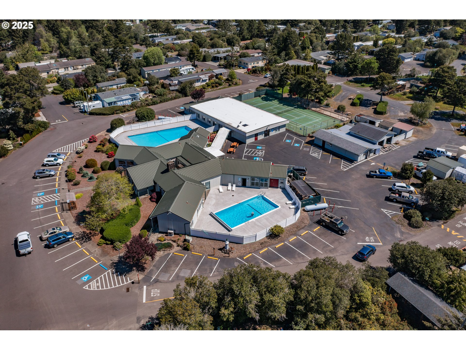 Florence, Oregon 97439, United States, 2 Bedrooms Bedrooms, ,2 BathroomsBathrooms,Residential,Active,95484