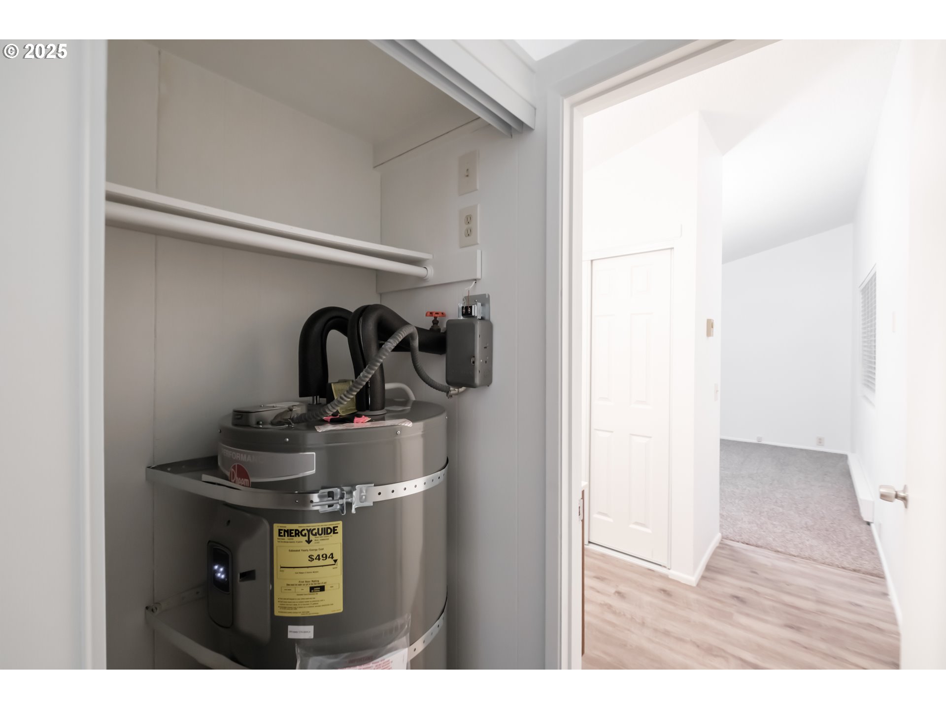 Florence, Oregon 97439, United States, 2 Bedrooms Bedrooms, ,2 BathroomsBathrooms,Residential,Active,95484