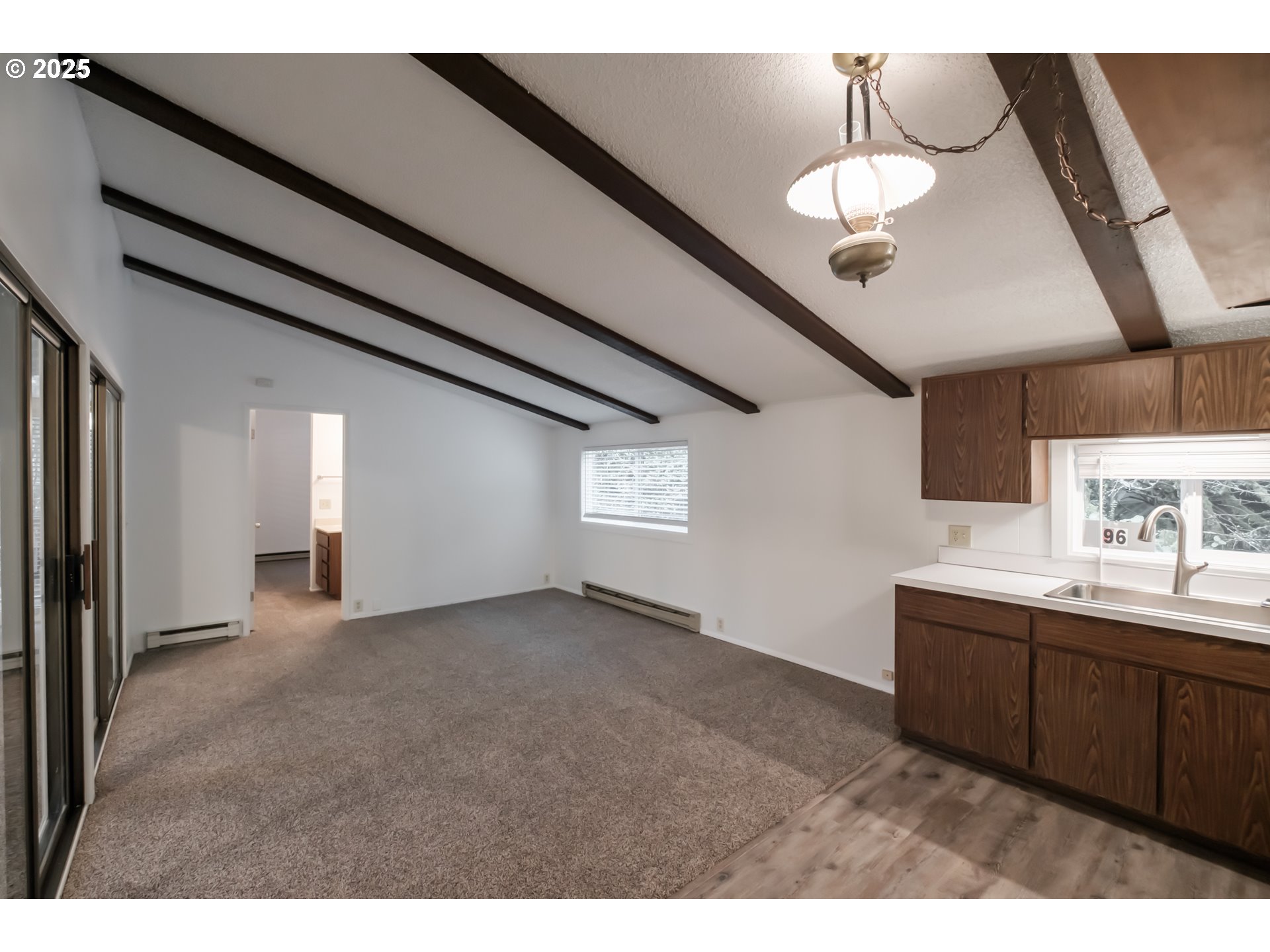 Florence, Oregon 97439, United States, 2 Bedrooms Bedrooms, ,2 BathroomsBathrooms,Residential,Active,95484