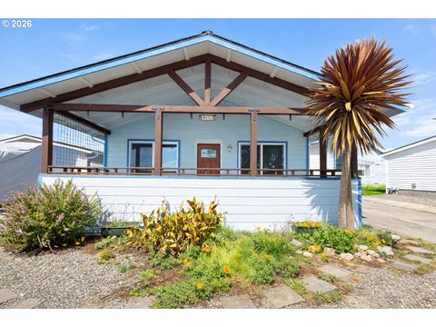 1209 ROWLAND LN Brookings OR 97415