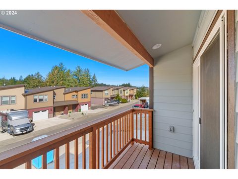 A home in Coos Bay