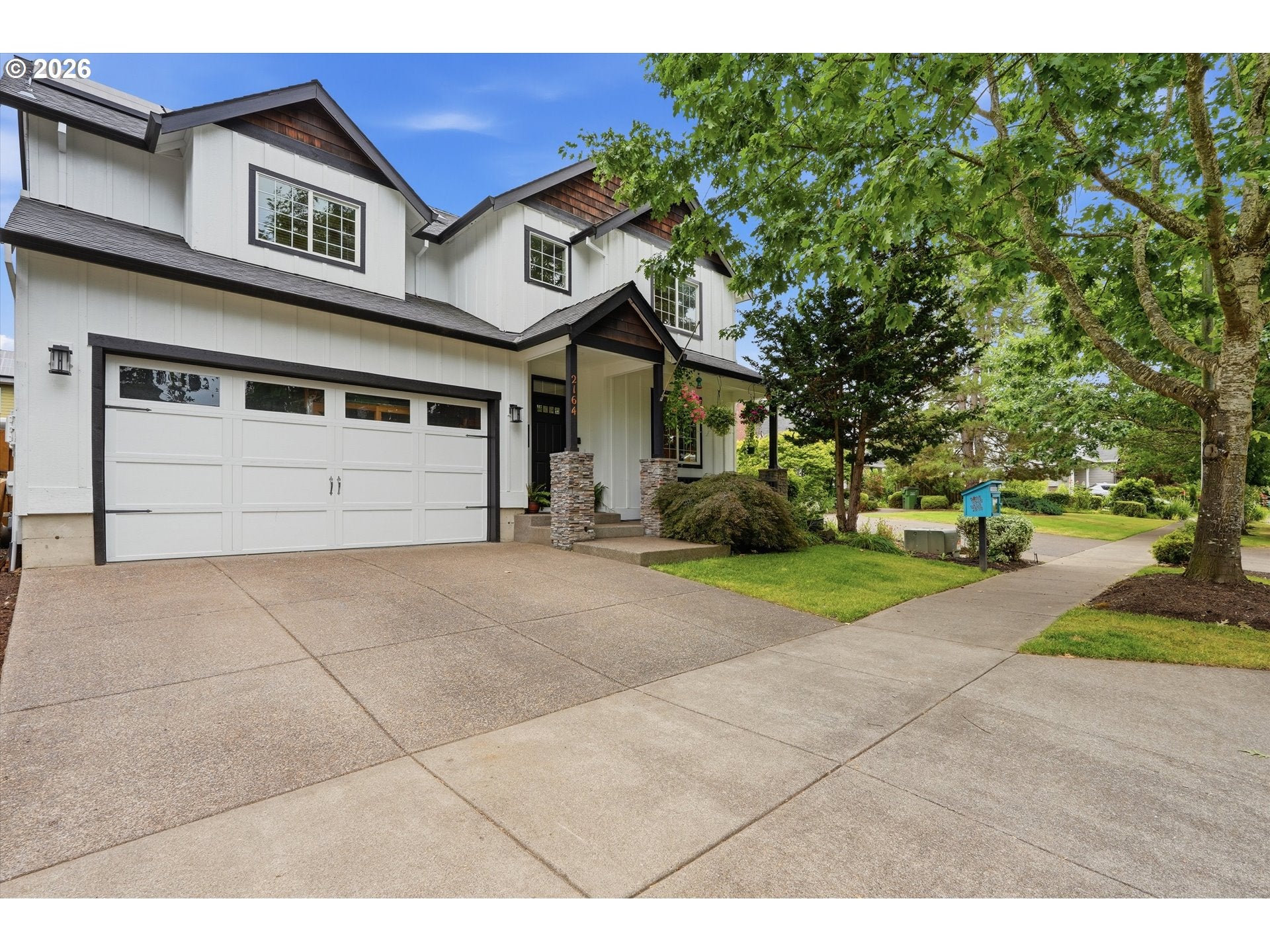 2164 N LEGACY DR