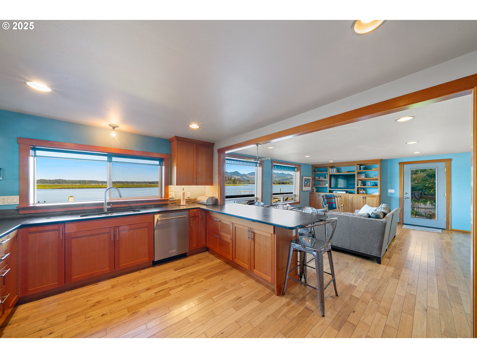 Wheeler, Oregon 97147, United States, ,Commercial,Active,141658