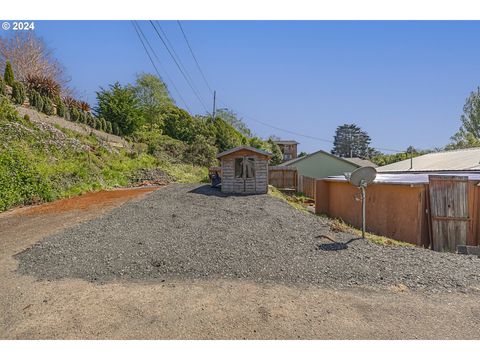 A home in Coos Bay