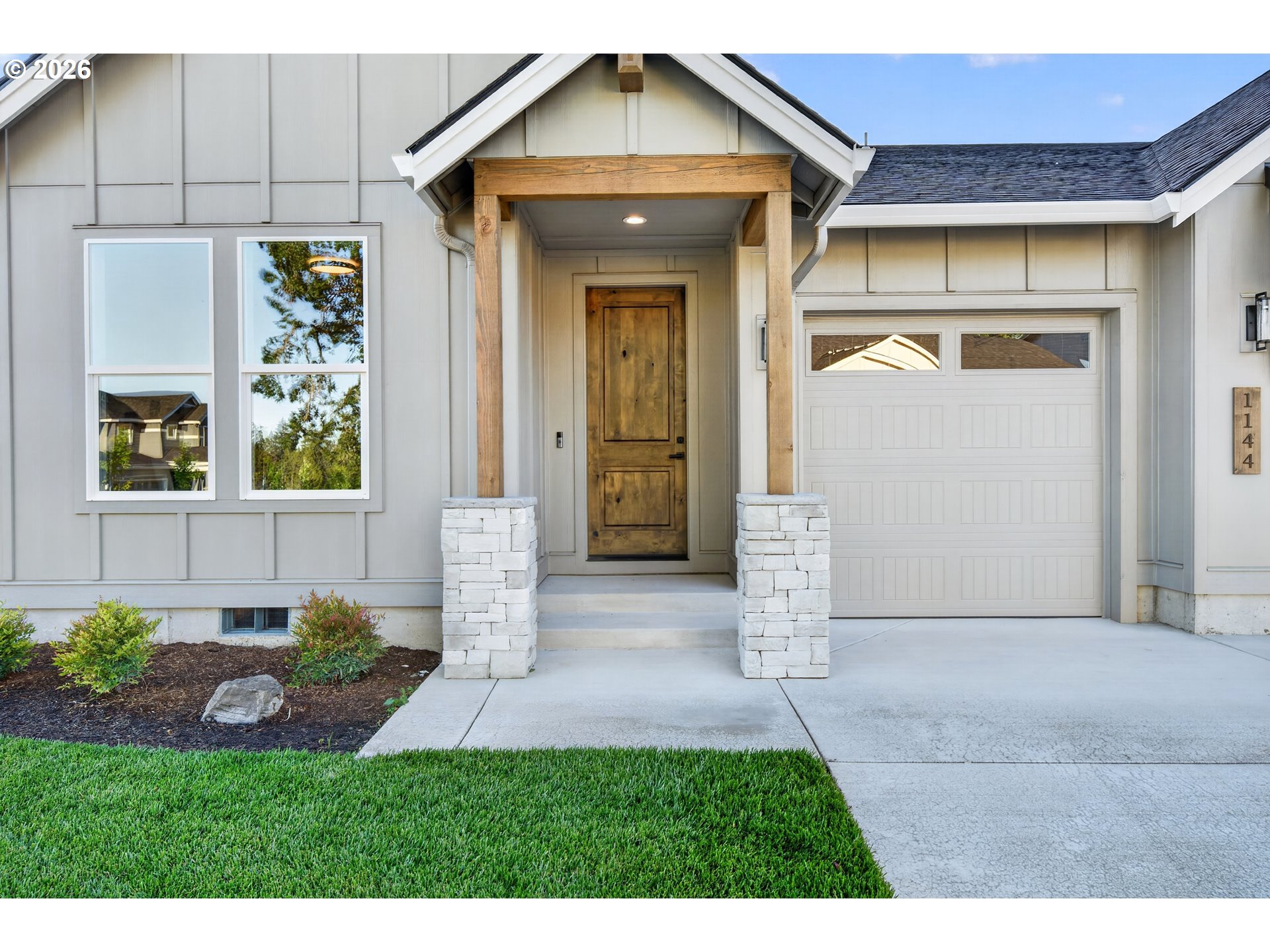 1144 N 41ST PL