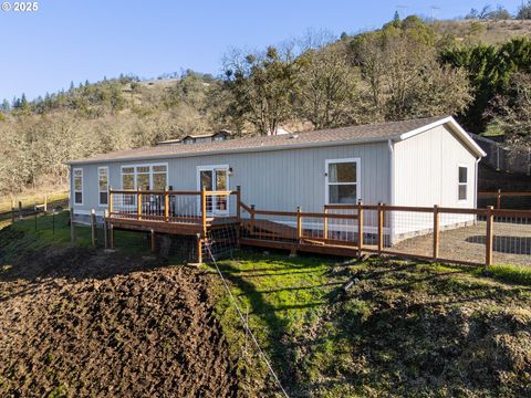 A home in Roseburg