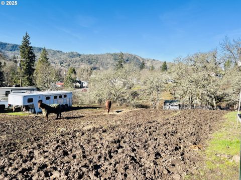 A home in Roseburg