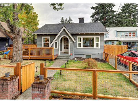 5129 SE 60TH AVE Portland OR 97206
