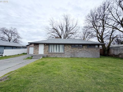 725 SW 11TH ST Hermiston OR 97838