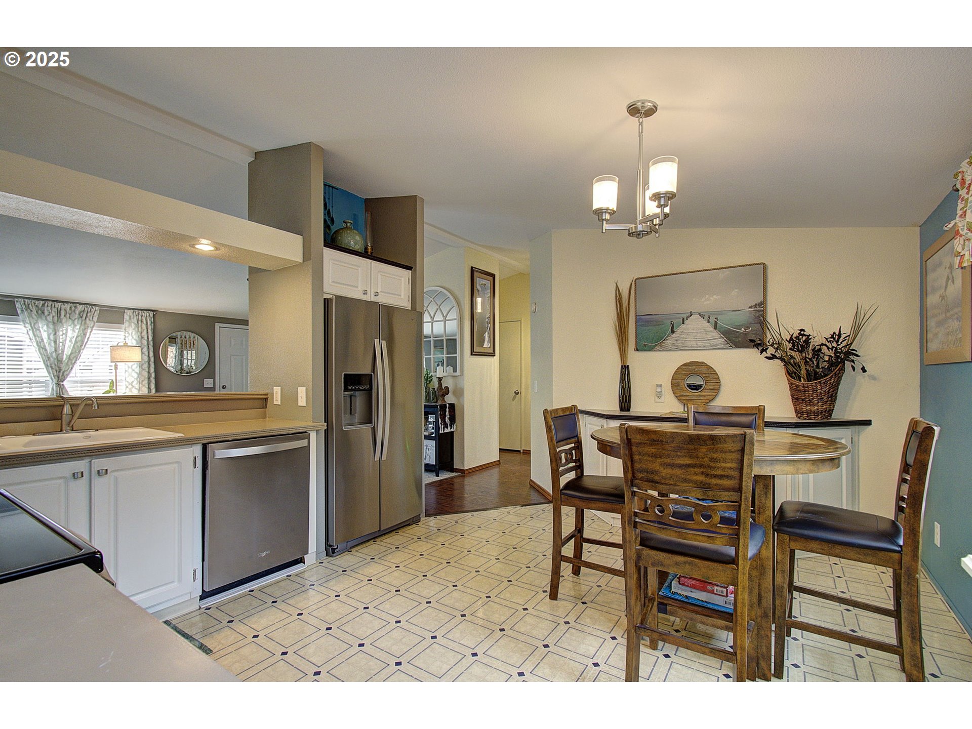 15619 NE CAPLES RD 7