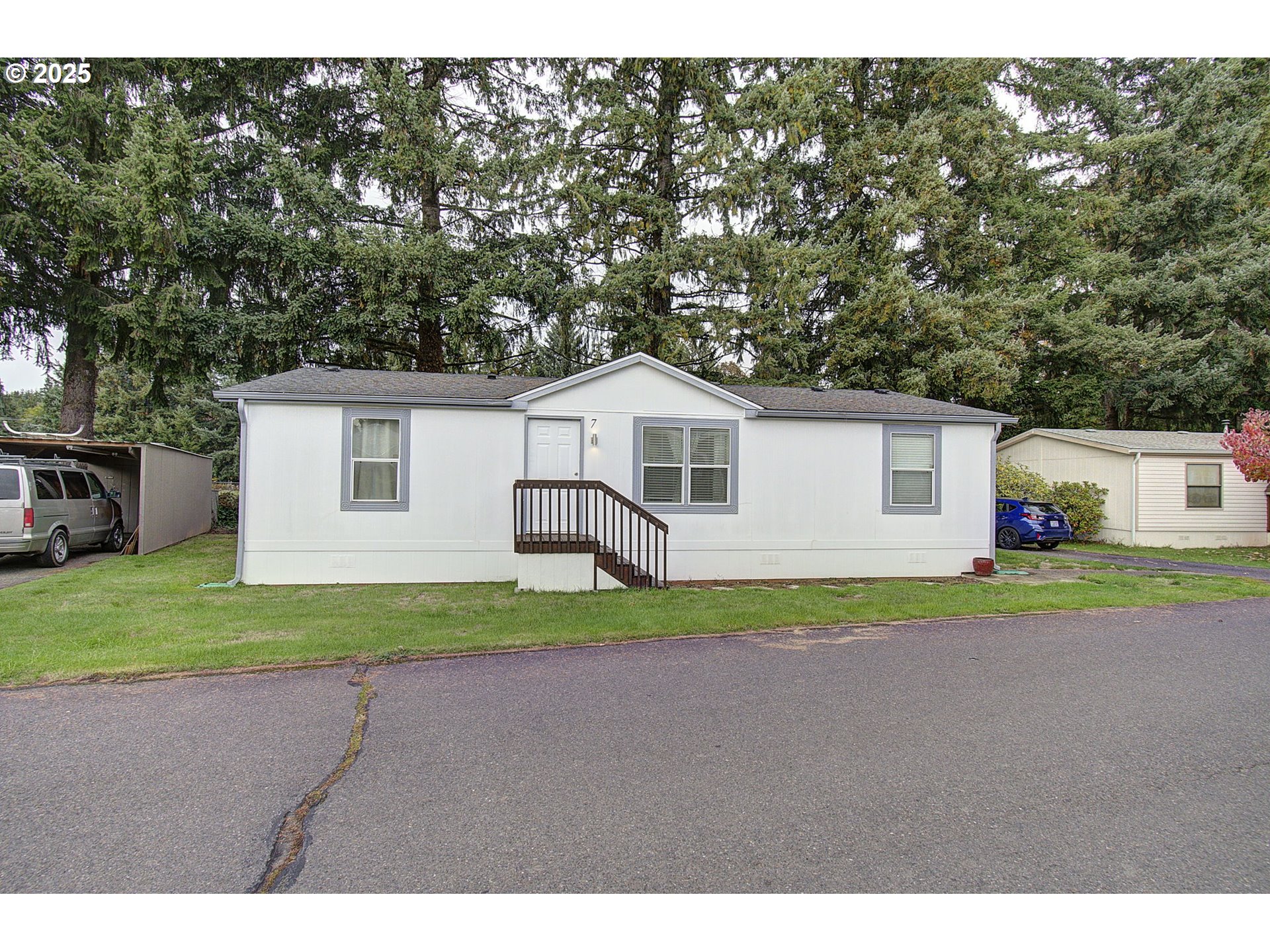 15619 NE CAPLES RD 7