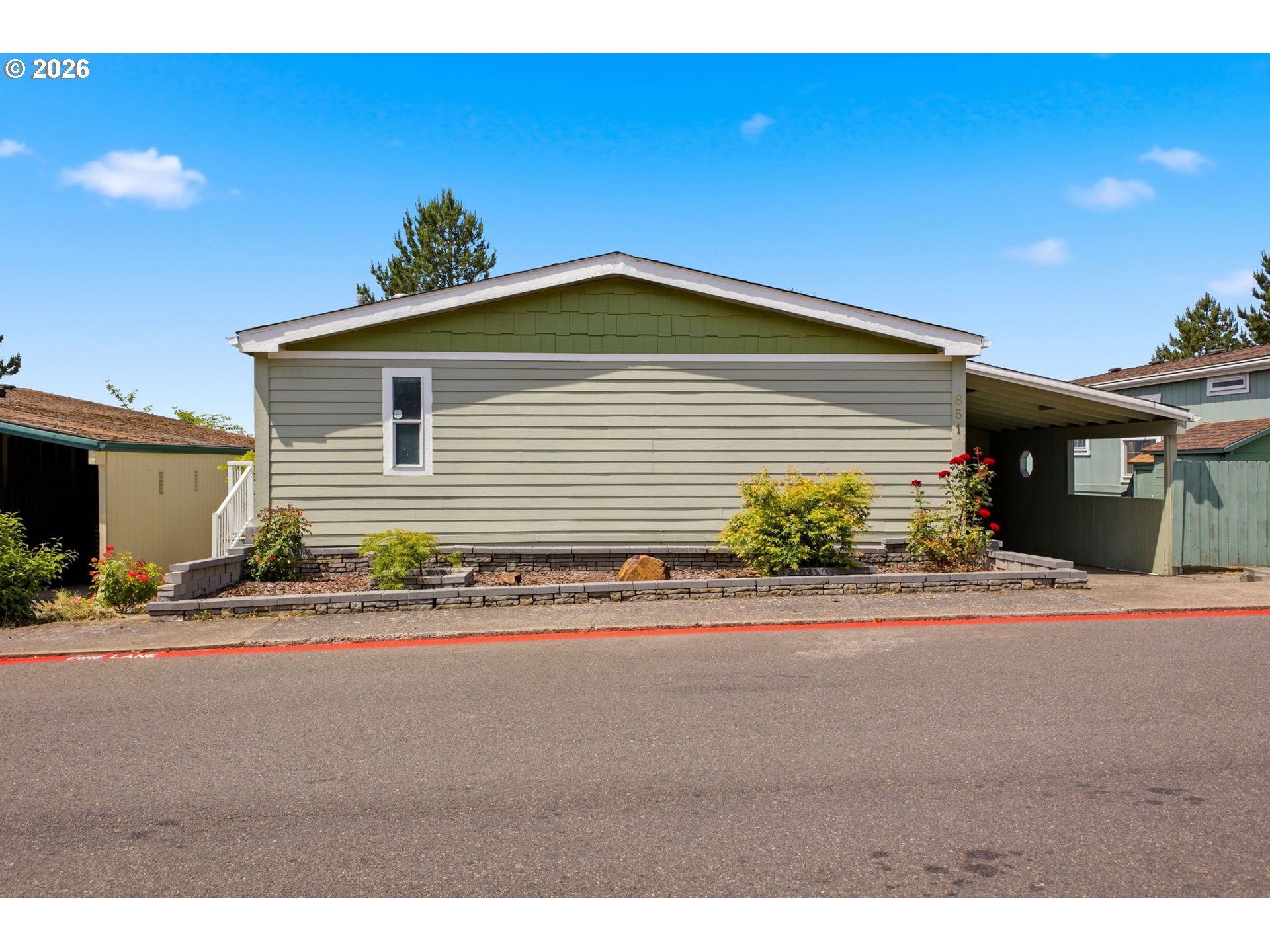 851 SW SUNSET WAY 28