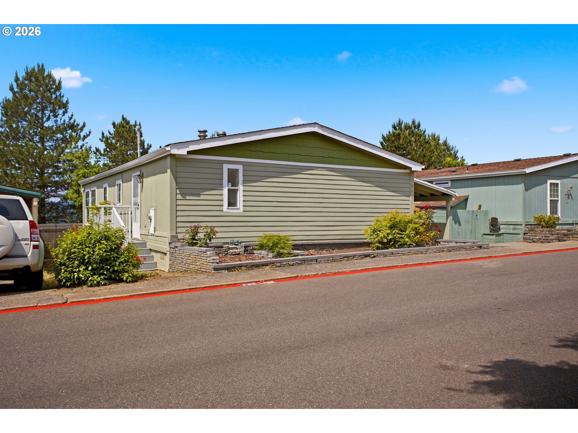 851 SW SUNSET WAY 28