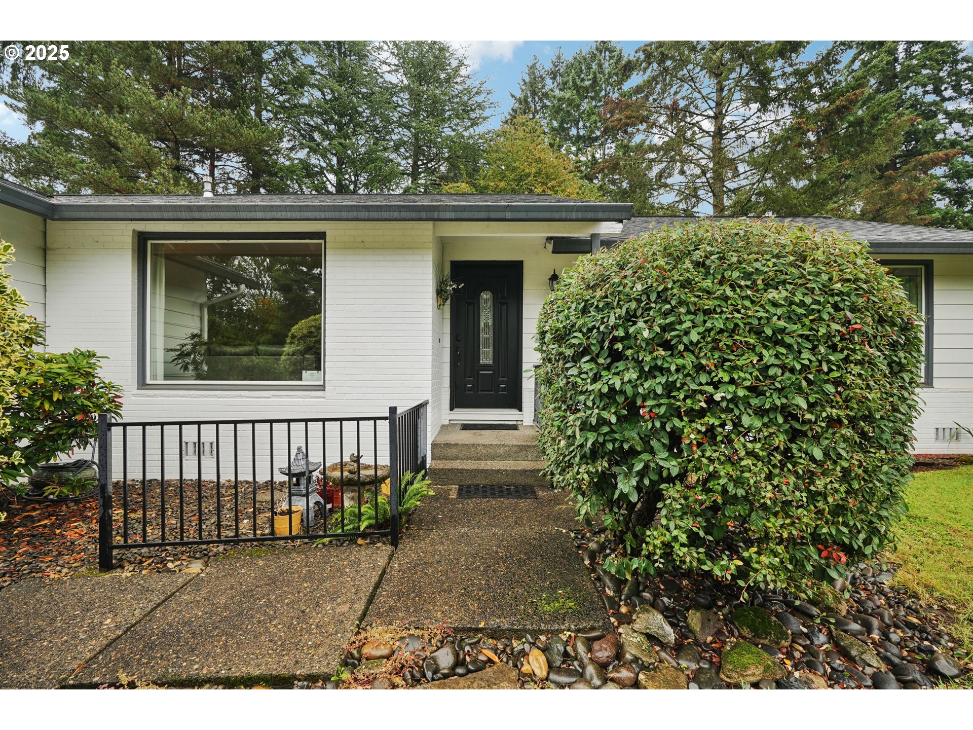13770 SW FAIRVIEW CT