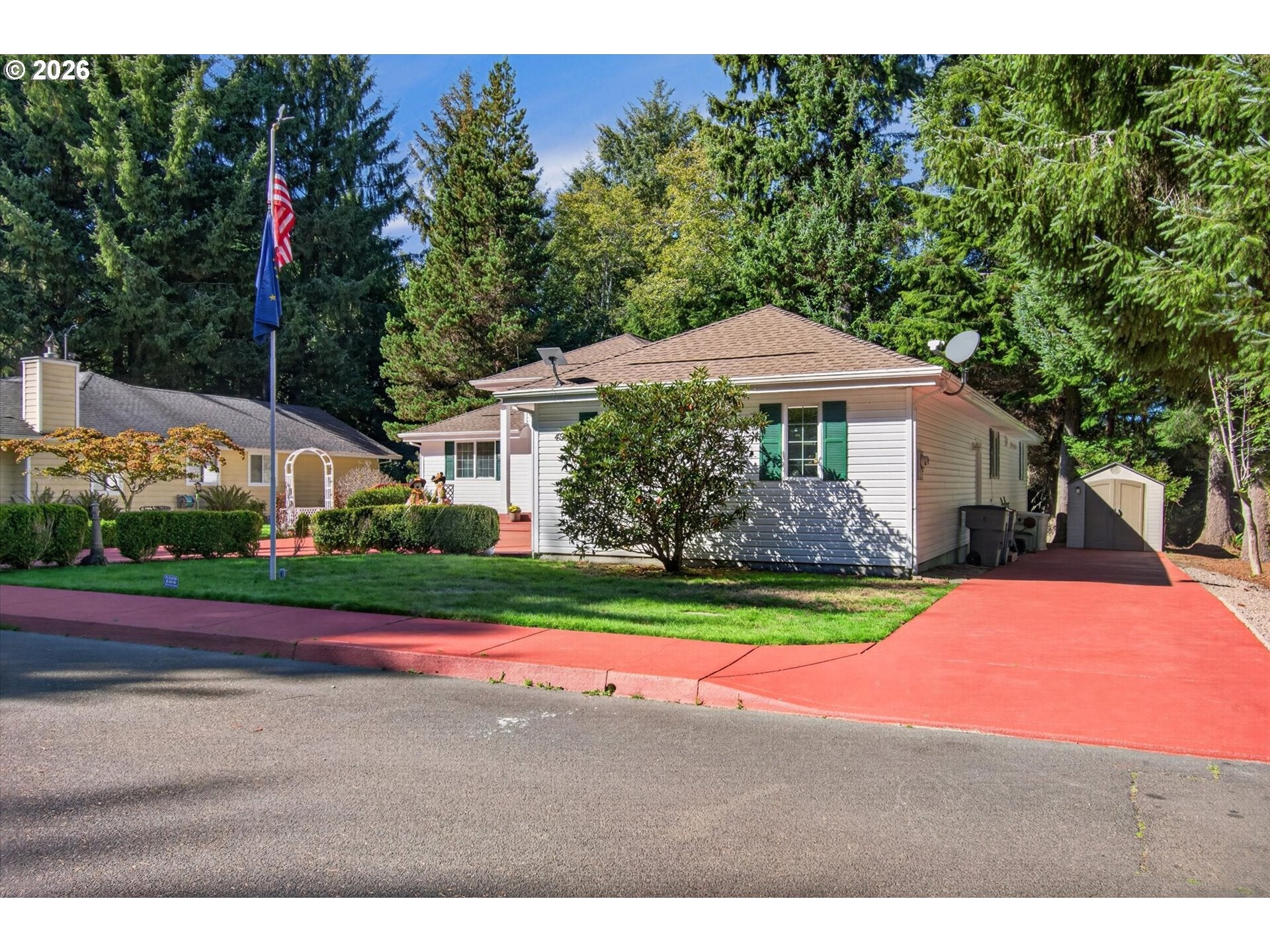 491 FAIRWAY CT