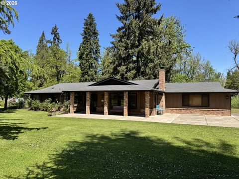 Photo of 38613 Highway 58, Dexter, OR 97431 (MLS # 199391699)