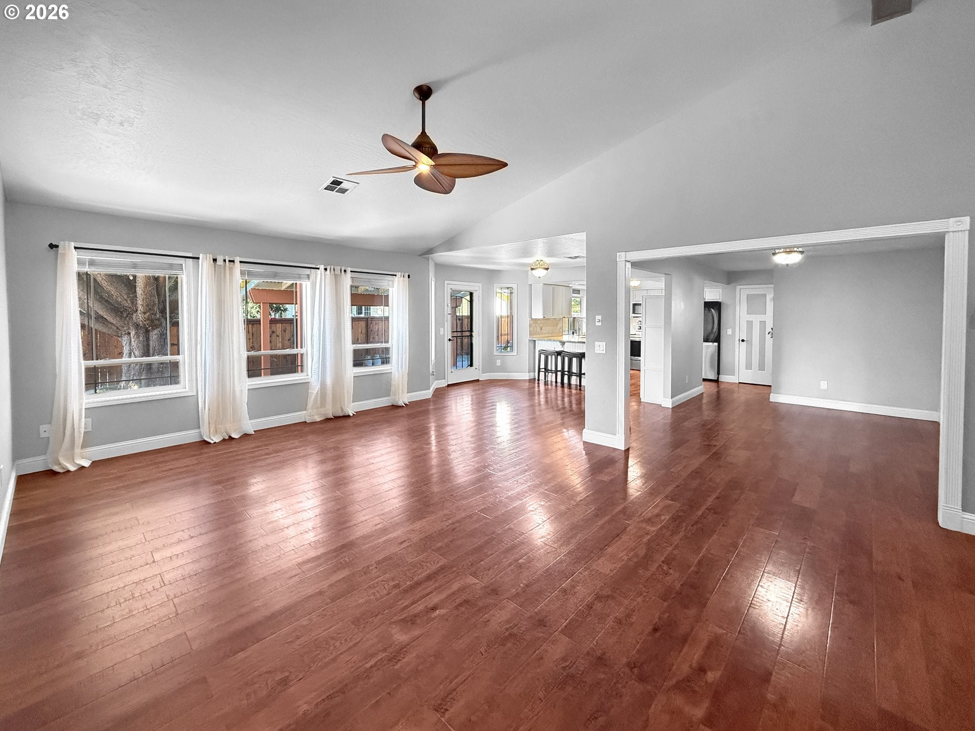 872 JODEE LN