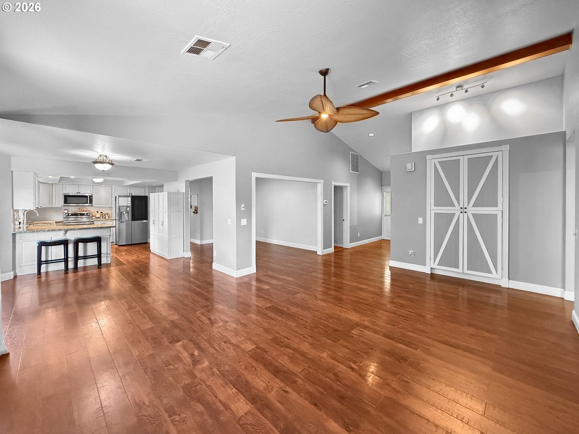 872 JODEE LN