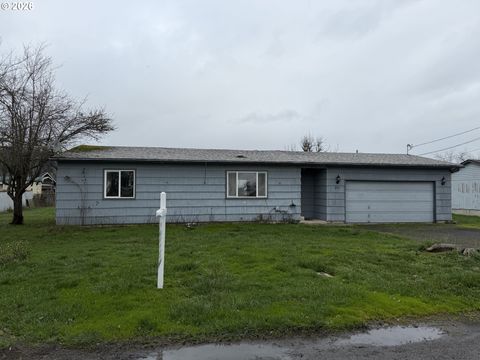 Photo of 276 Art Lott Ln, Creswell, OR 97426 (MLS # 735550444)