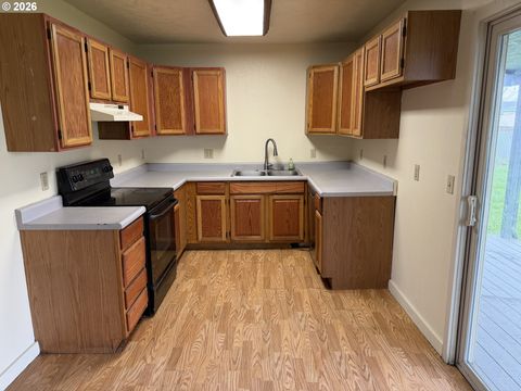 Tiny photo for 276 Art Lott Ln, Creswell, OR 97426 (MLS # 735550444)