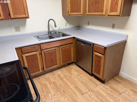 Tiny photo for 276 Art Lott Ln, Creswell, OR 97426 (MLS # 735550444)